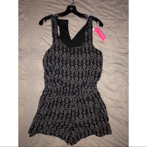 Target xhilaration patterned romper, never worn